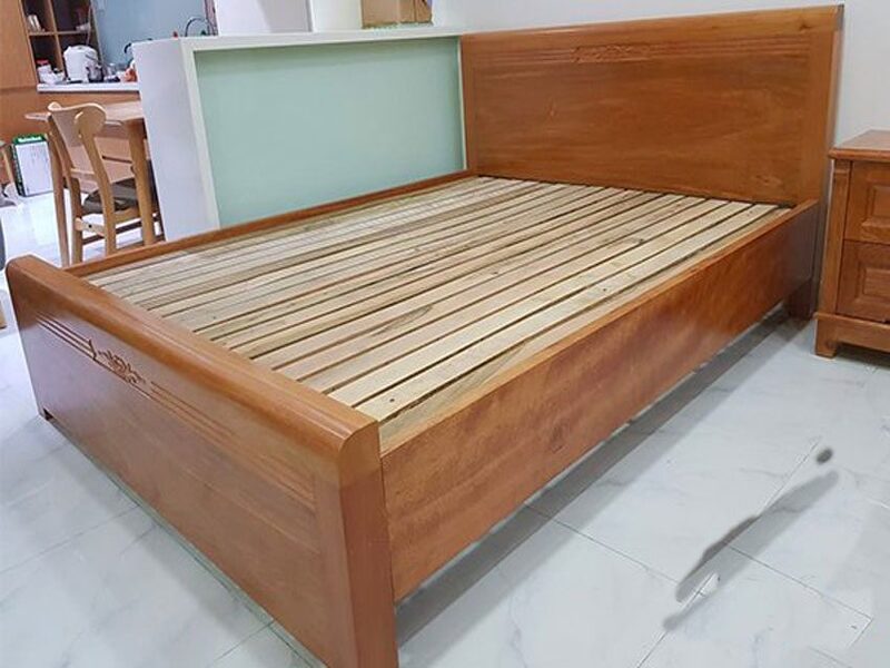 Giường ngủ được làm từ gỗ Đinh hương
