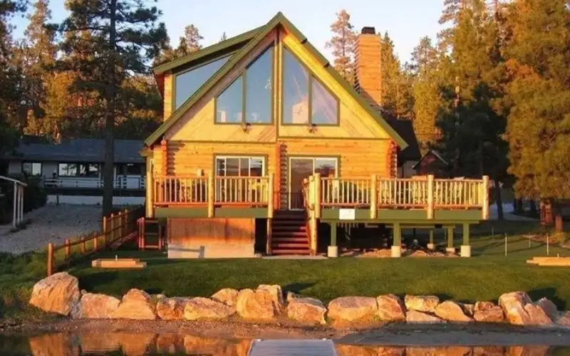 Thiết kế nhà gỗ phong cách Bắc Âu đơn giản nhưng tinh tế