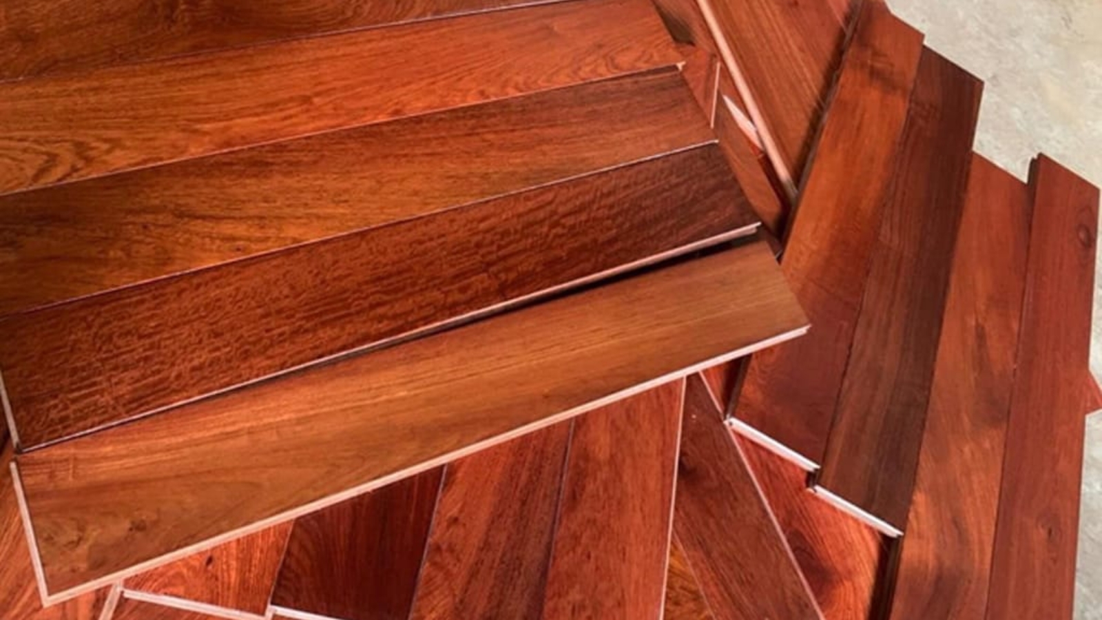 Gỗ giáng hương có đắc không? Giá báo nhiêu