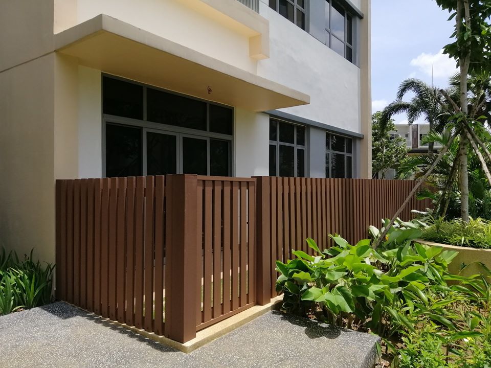 Một Số Mẫu Hàng Rào Gỗ Nhựa Composite Đẹp Nhất 2025