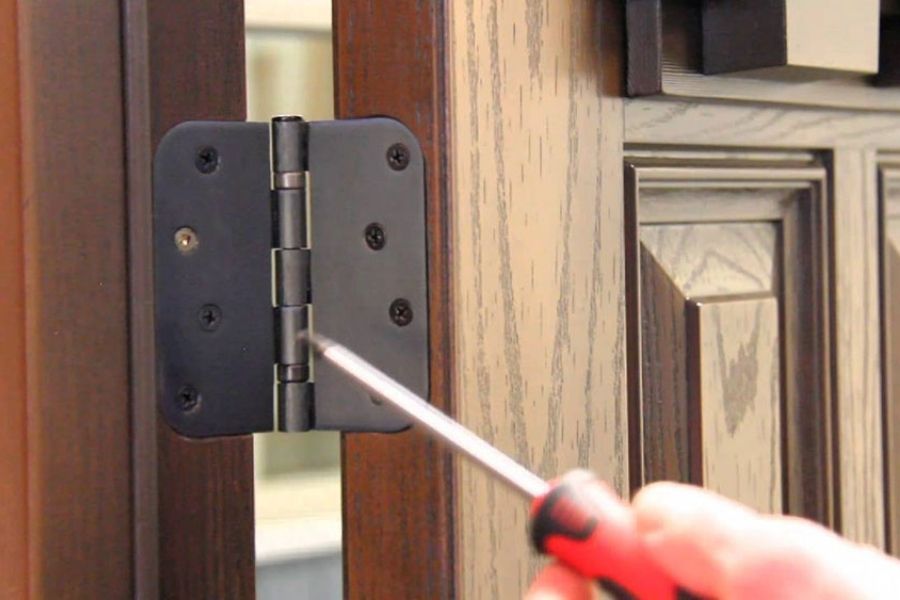 Cách Khắc Phục Cửa Gỗ Bị Xệ Hiệu Quả