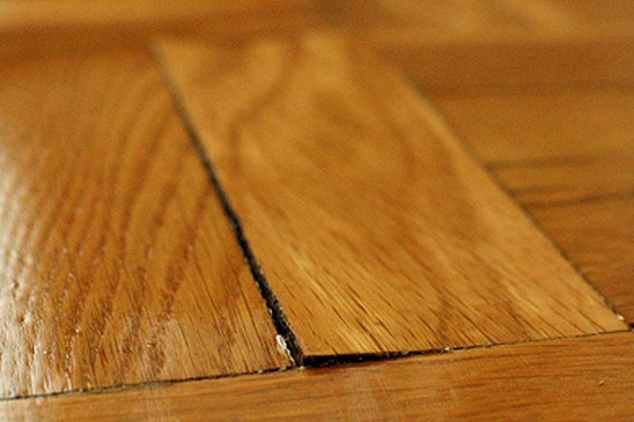 sàn vinyl bị cong vênh
