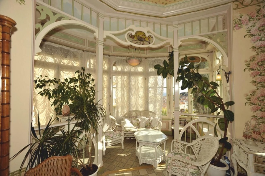 Phong cách Art Nouveau không kém phần sang trọng