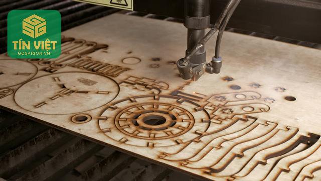 Gỗ Sài Gòn Tín Việt không chỉ cung cấp gỗ công nghiệp mà còn gia công cắt ván CNC