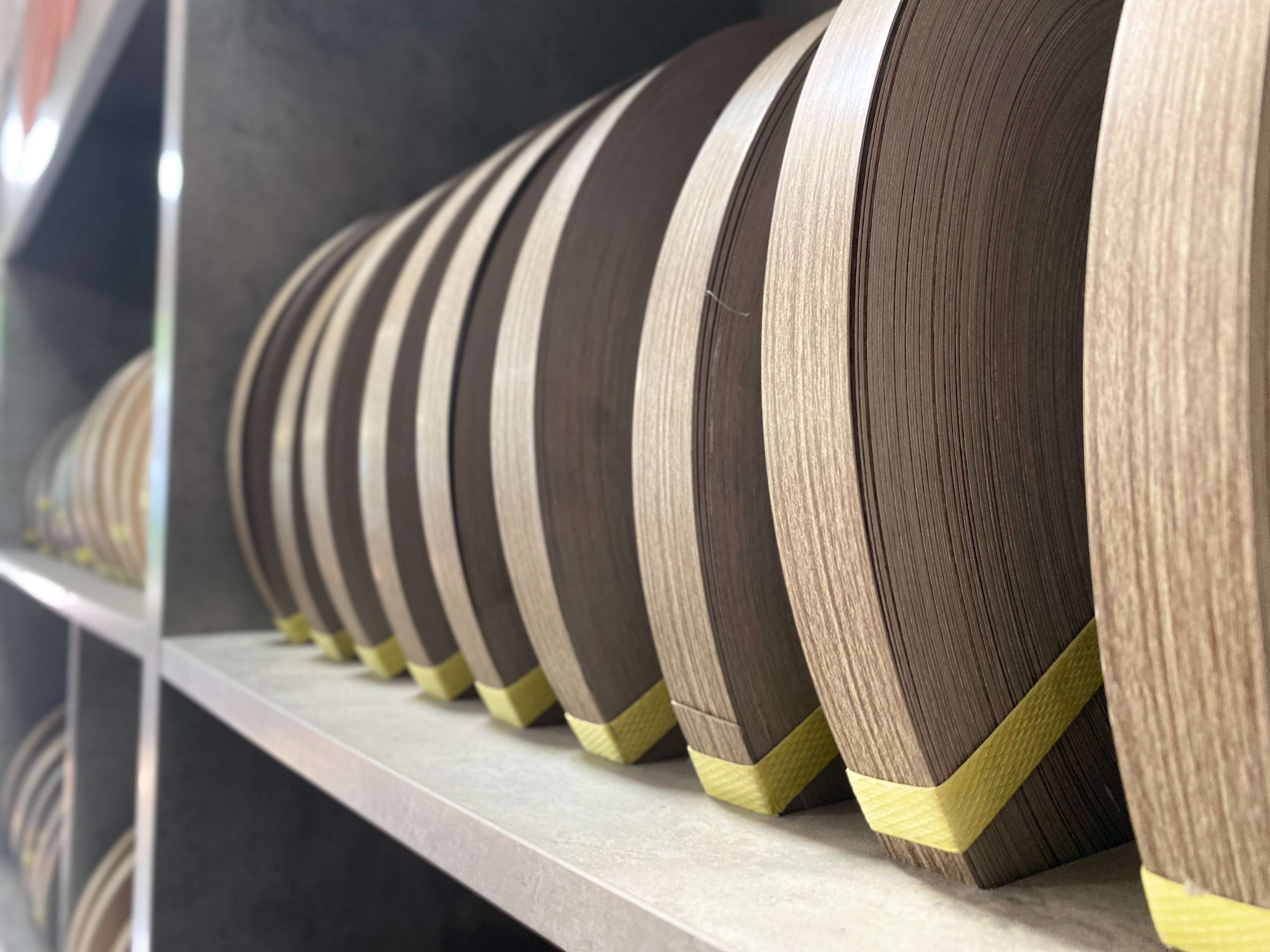 Gỗ Sài Gòn Tín Việt – Đơn Vị Cung Cấp Chỉ Nhựa PVC Giá Rẻ, Uy Tín Tại TP.HCM