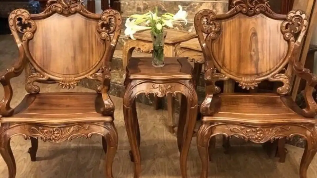 So sánh gỗ tần bì và gỗ sồi 